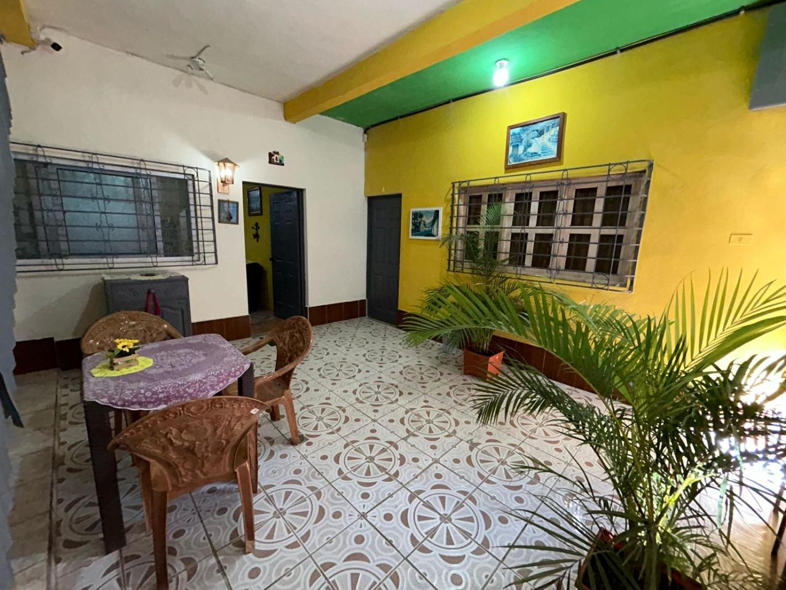 Casa Maya Itza Flores Exterior photo