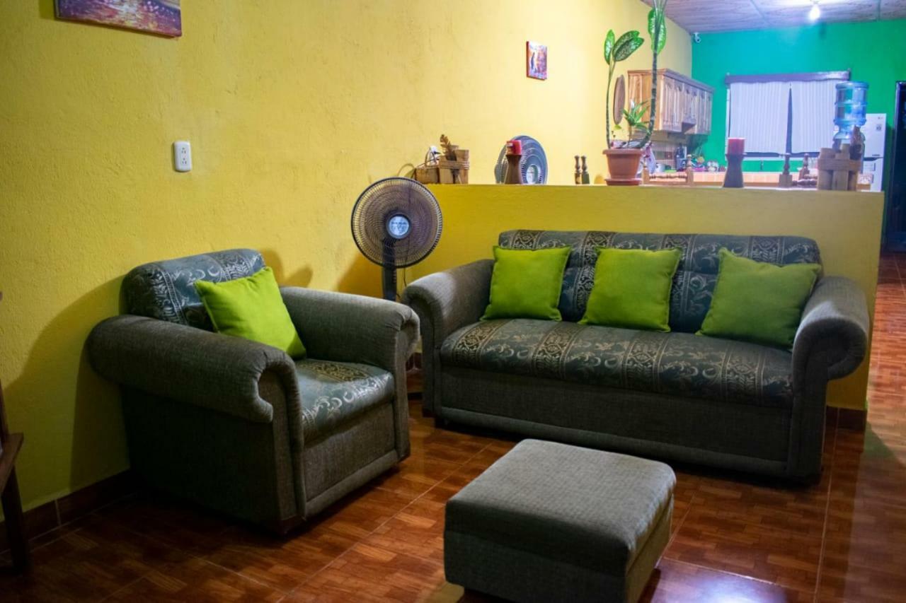 Casa Maya Itza Flores Exterior photo